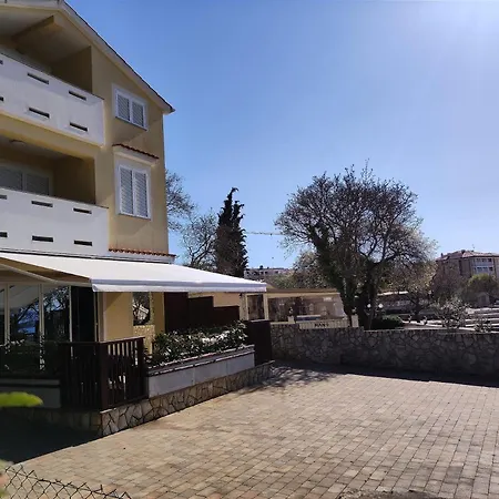 Emili Apartment